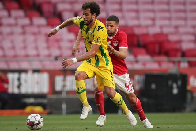 史密斯30分江苏不敌山东10连败 克里斯25+21