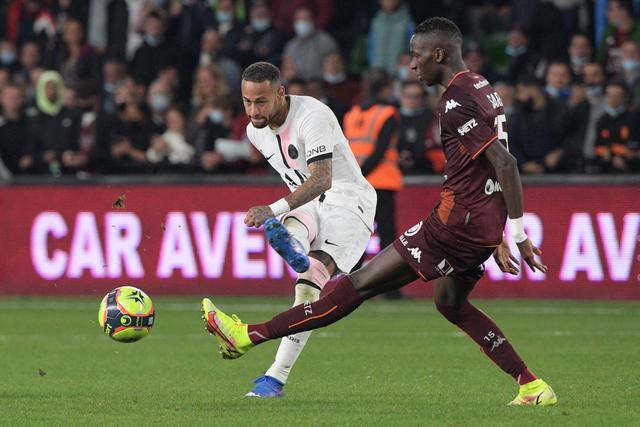 里斯-詹姆斯近4年8次腿筋受伤 还遭6次其他伤病